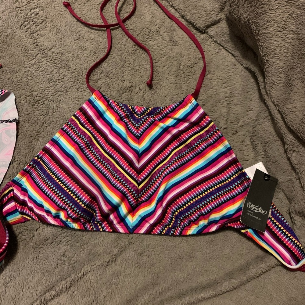 Hickneck bikini top